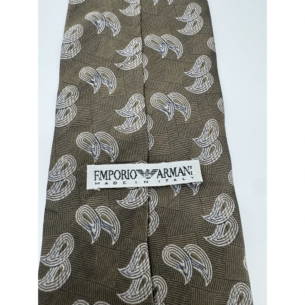 Emporio Armani wardrobe refined